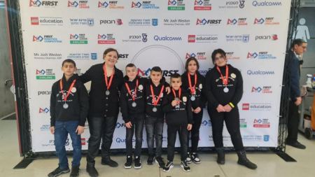 سمحون تهنئ القسطل ( الناصرة) بفوزهم بمسابقة الروبوتيكا وترسل الى مديري لواء الشمال بالاستعداد لتمارين الهزات